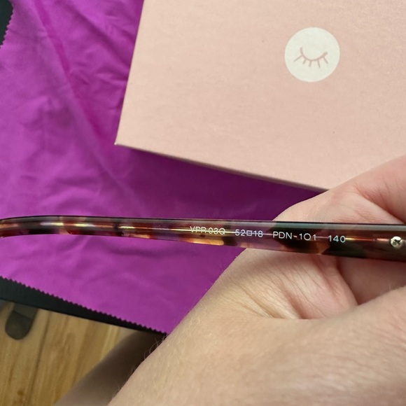 Prada eyeglasses! - Picture 4 of 4